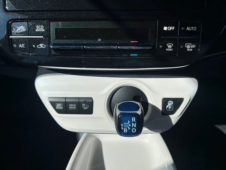 TOYOTA PRIUS Ａ　ツーリングセレクション thumbnail 23