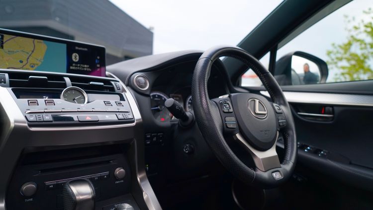 LEXUS NX 300F S SPORT thumbnail 3