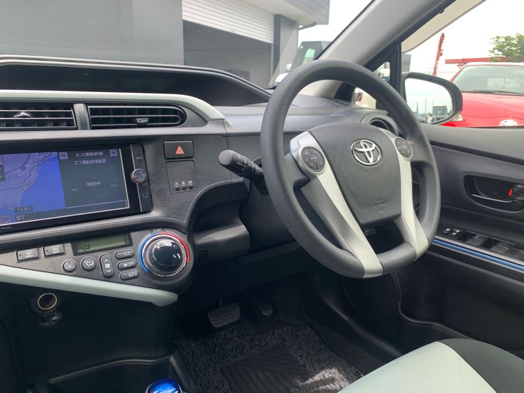 TOYOTA AQUA S thumbnail 19