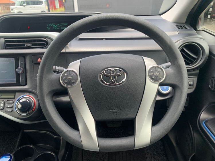 TOYOTA AQUA S thumbnail 15