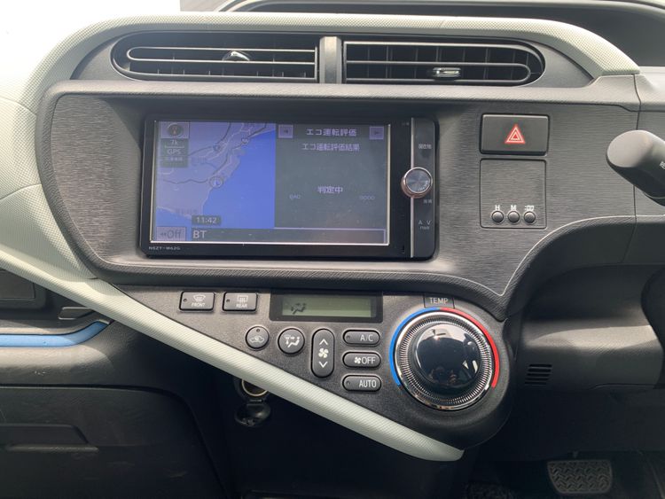 TOYOTA AQUA S thumbnail 12