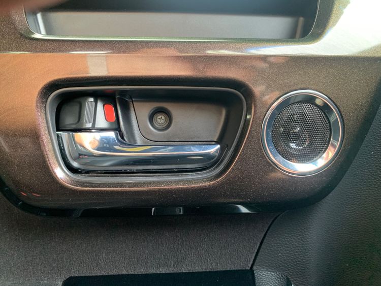 HONDA N-BOX CUSTOM G L TURBO HONDA SENSING thumbnail 10