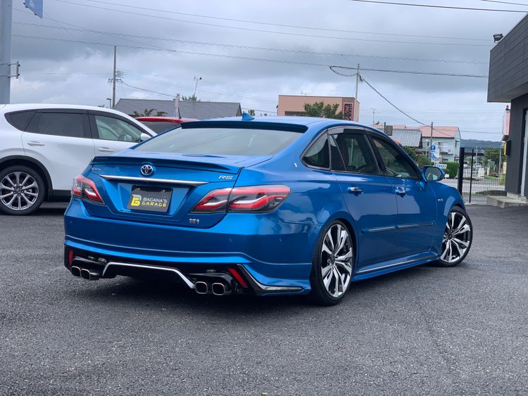 TOYOTA CROWN RS ADVANCE thumbnail 9