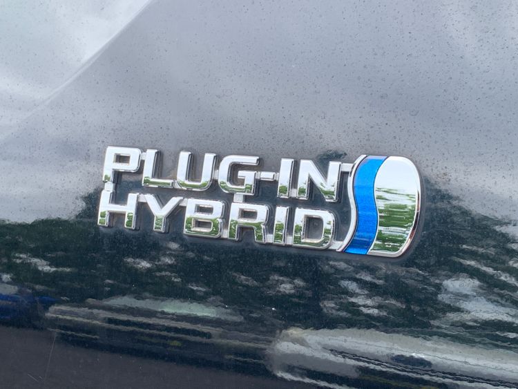 TOYOTA PRIUS PHV S thumbnail 24