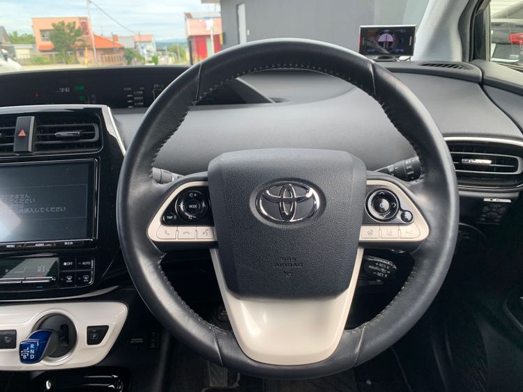 TOYOTA PRIUS PHV S thumbnail 19