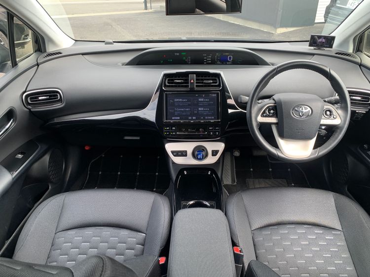 TOYOTA PRIUS PHV S thumbnail 13
