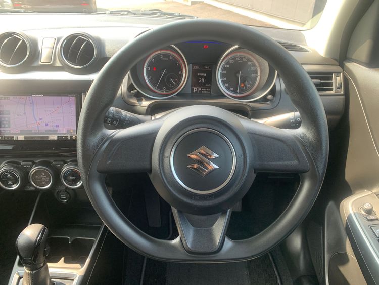 SUZUKI SWIFT XG  thumbnail 16