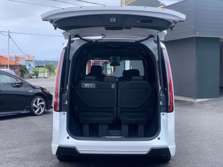 HONDA STEPWAGON  E:HEV SPADA LINHA PREMIUM thumbnail 11