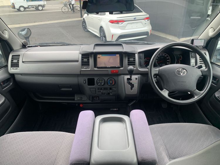 TOYOTA HIACE LONG SUPER GL thumbnail 16