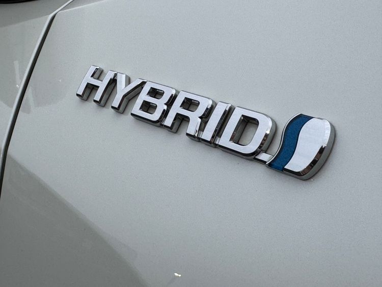 TOYOTA C-HR G HIBRIDO thumbnail 13