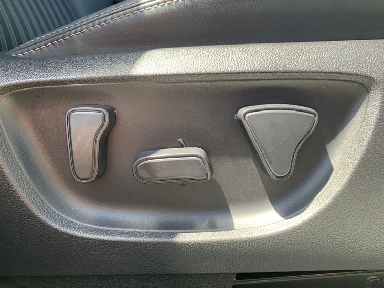 TOYOTA AQUA Z thumbnail 3