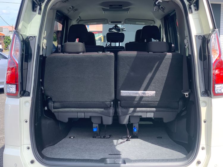 NISSAN SERENA HIGHWAY STAR EDICAO PRO PILOT thumbnail 14