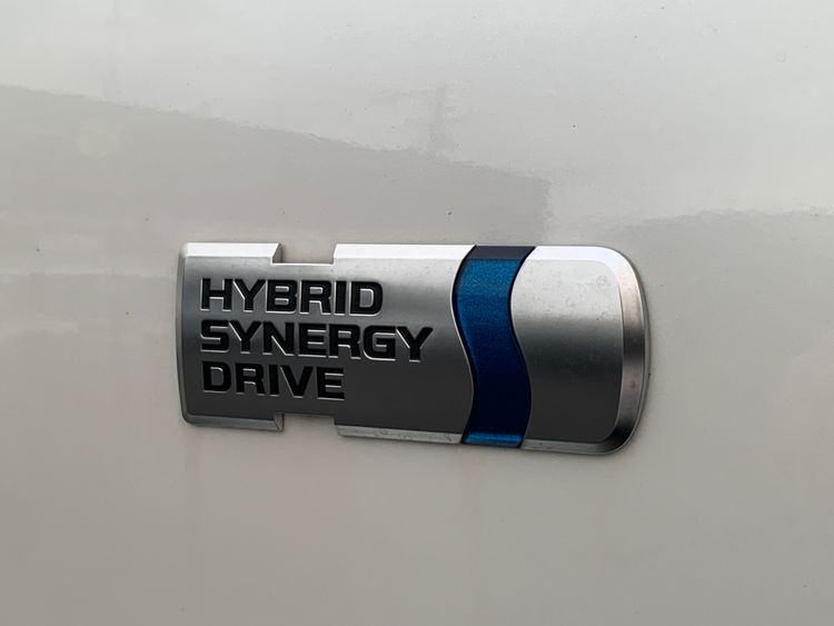 TOYOTA VOXY HIBRIDO ZS thumbnail 26