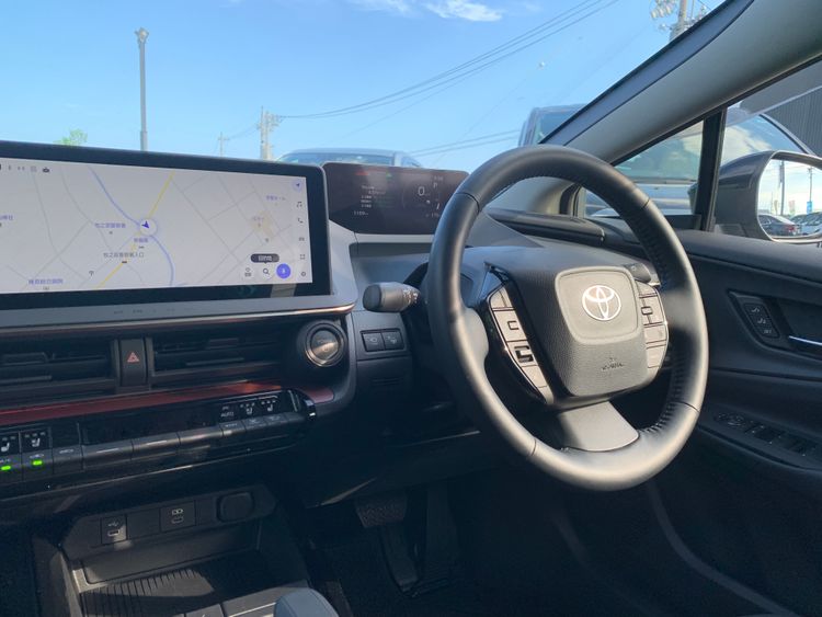 TOYOTA PRIUS Z thumbnail 8