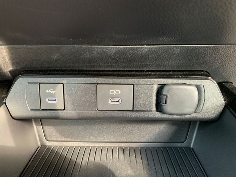 TOYOTA PRIUS Z thumbnail 5