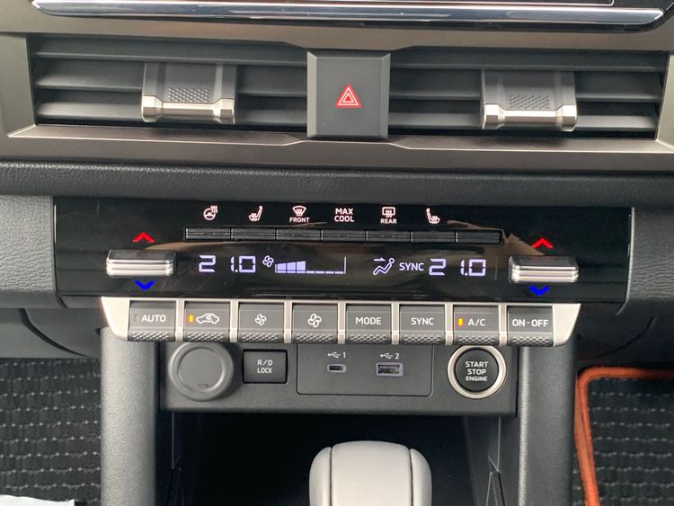 MITSUBISHI TRITON GSR thumbnail 29