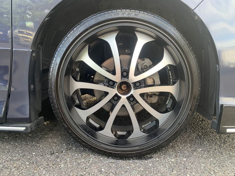 TOYOTA VOXY V HIBRIDO thumbnail 2
