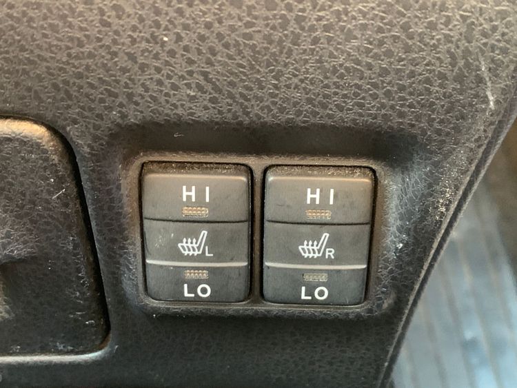 TOYOTA VOXY V HIBRIDO thumbnail 23