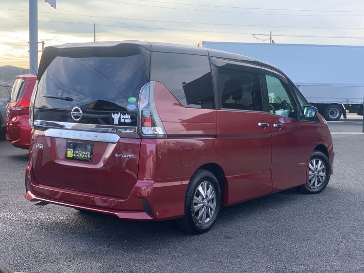 NISSAN SERENA E-POWER HIGHWAY STAR V thumbnail 3