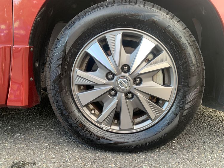 NISSAN SERENA E-POWER HIGHWAY STAR V thumbnail 5