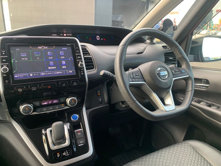 NISSAN SERENA E-POWER HIGHWAY STAR V thumbnail 17