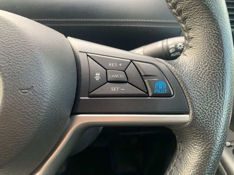NISSAN SERENA E-POWER HIGHWAY STAR V thumbnail 10