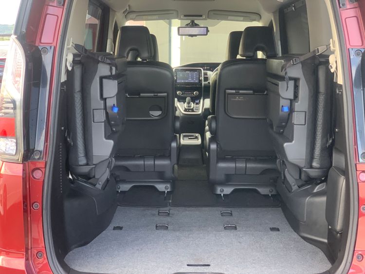 NISSAN SERENA E-POWER HIGHWAY STAR V thumbnail 11