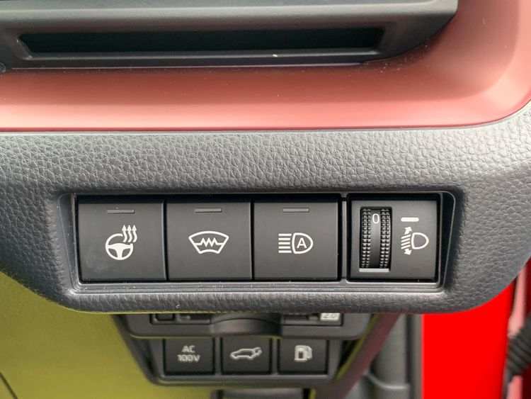 TOYOTA PRIUS Z thumbnail 23