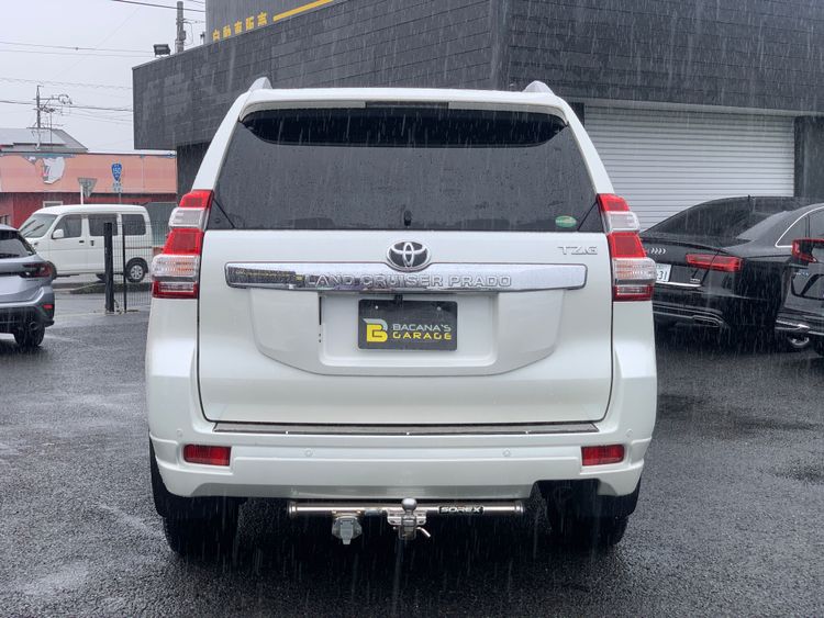 TOYOTA LAND CRUISER PRADO TZ-G thumbnail 3