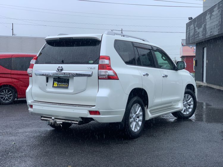 TOYOTA LAND CRUISER PRADO TZ-G thumbnail 7