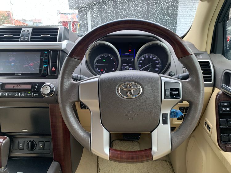 TOYOTA LAND CRUISER PRADO TZ-G thumbnail 9