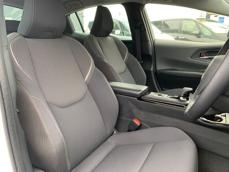 TOYOTA PRIUS G thumbnail 2