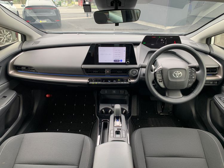 TOYOTA PRIUS G thumbnail 10
