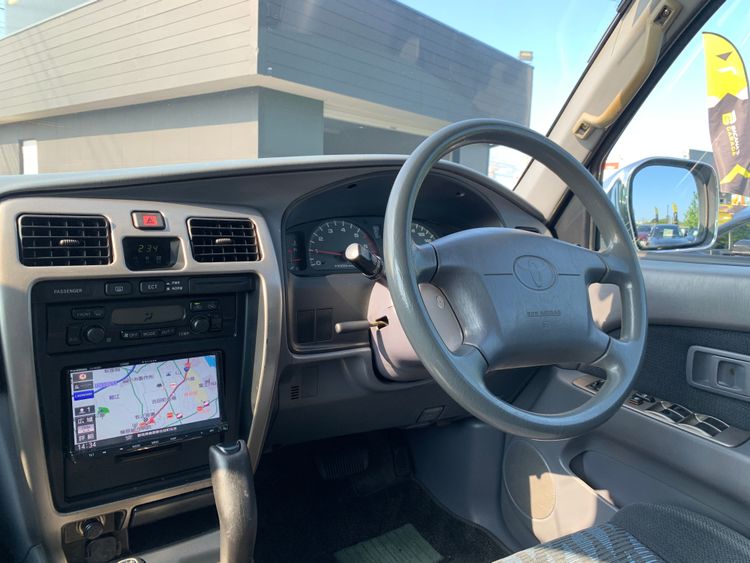 TOYOTA HILUX VERSAO BASICA V SELECTION thumbnail 18
