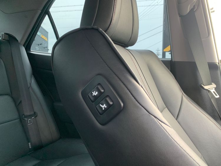 TOYOTA CROWN ATHLETIC S HYBRID thumbnail 25