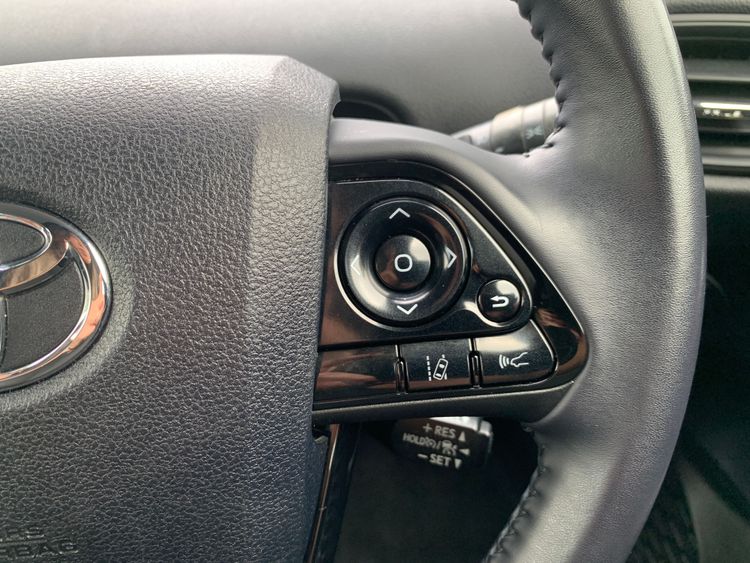 TOYOTA PRIUS S  thumbnail 6