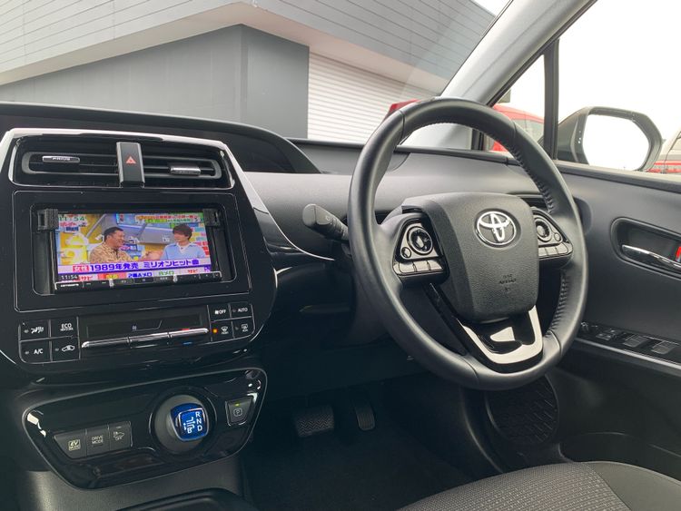 TOYOTA PRIUS S  thumbnail 18