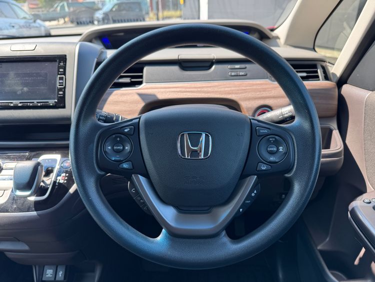 HONDA FREED HIBRIDO G thumbnail 9