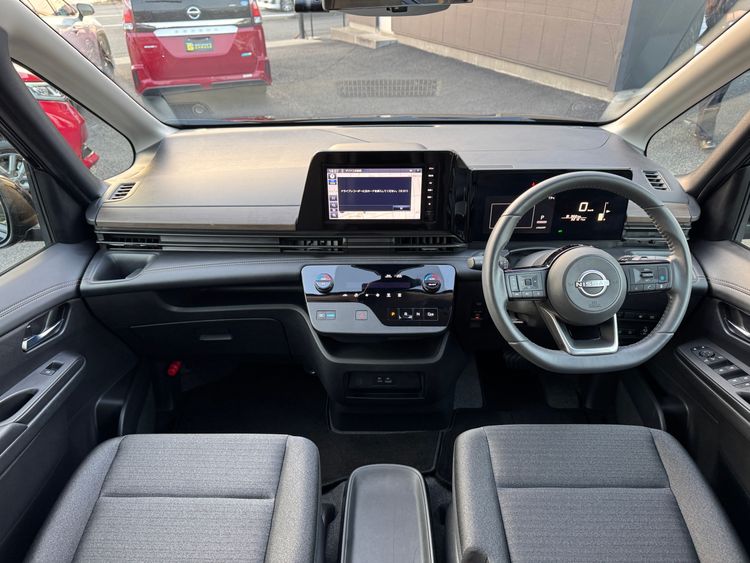 NISSAN SERENA E-POWER HIGHWAY STAR V thumbnail 5