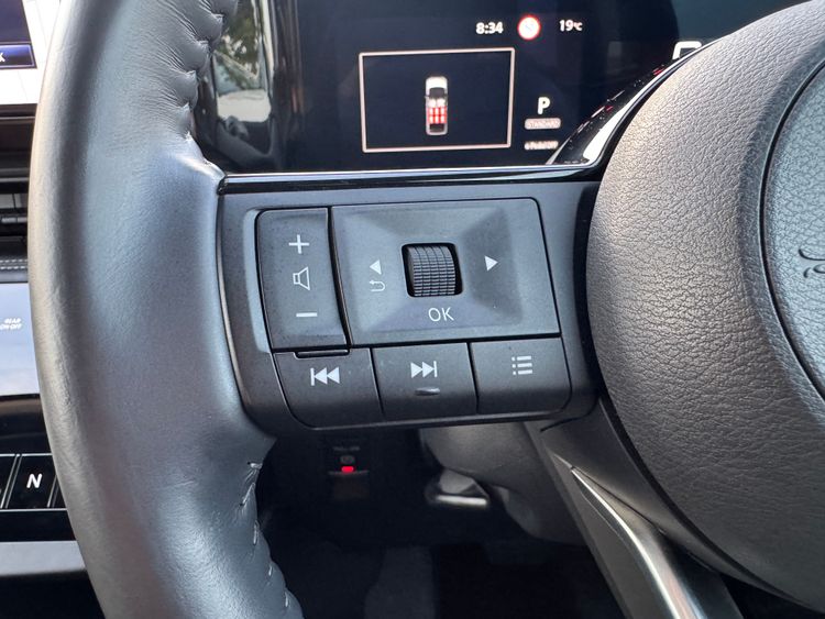 NISSAN SERENA E-POWER HIGHWAY STAR V thumbnail 25