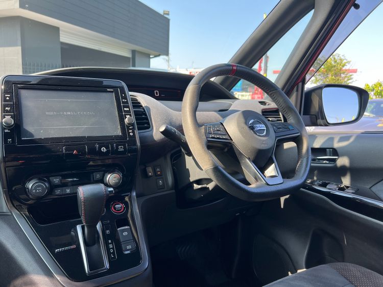 NISSAN SERENA 2.0 NISMO thumbnail 16