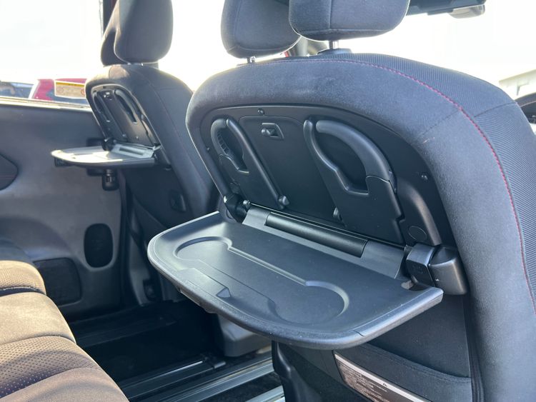 NISSAN SERENA 2.0 NISMO thumbnail 21