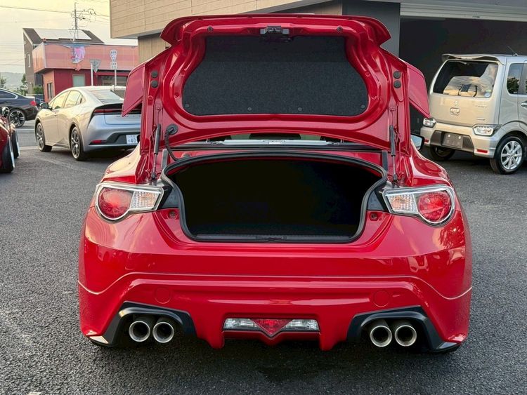 TOYOTA 86 GT thumbnail 10