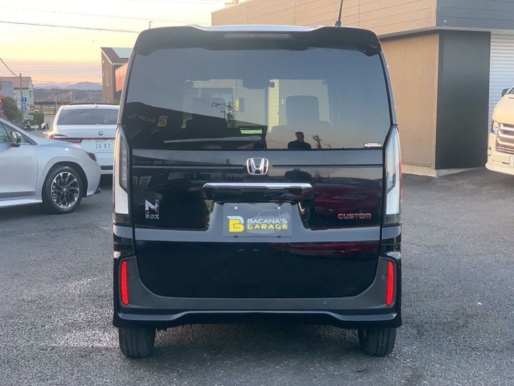 HONDA N-BOX CUSTOM thumbnail 15