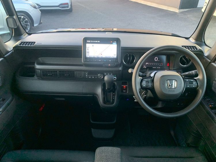 HONDA N-BOX CUSTOM thumbnail 22