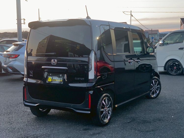 HONDA N-BOX CUSTOM thumbnail 17