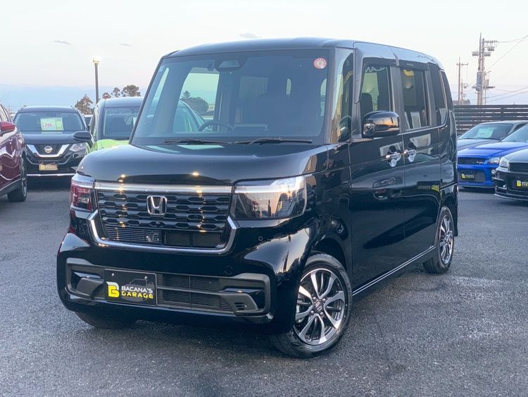 HONDA N-BOX CUSTOM thumbnail 12