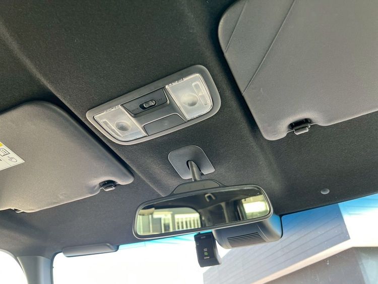 HONDA N-BOX CUSTOM GL HONDA SENSING thumbnail 24