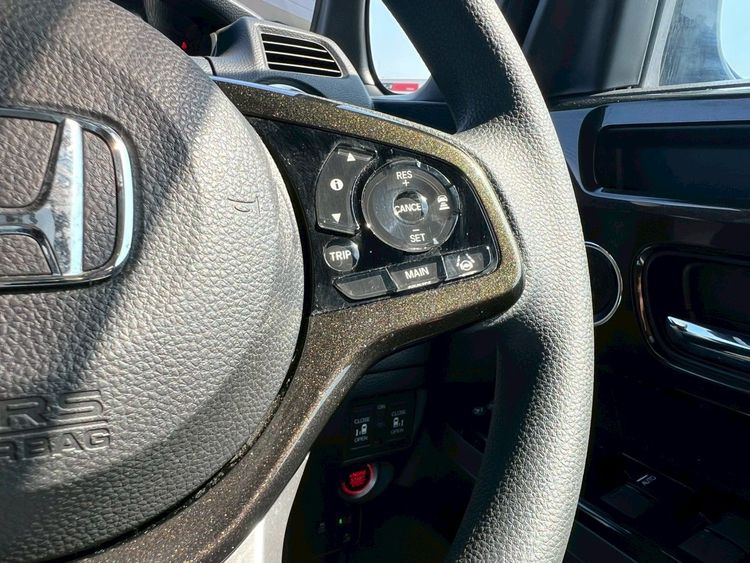 HONDA N-BOX CUSTOM GL HONDA SENSING thumbnail 5