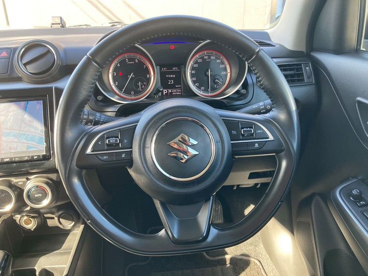 SUZUKI SWIFT XG LIMITED thumbnail 7